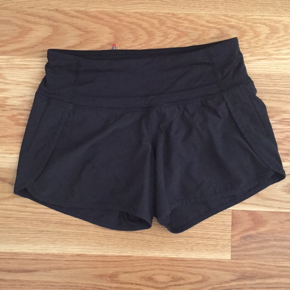 Lululemon Run Speed Short 4 way stretch 2.5 inseam